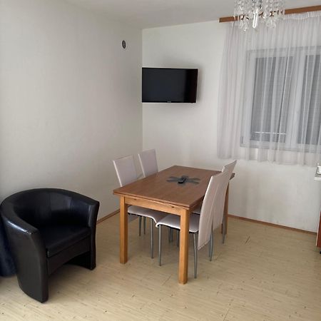 Apartament Apartman J&B Vir Zewnętrze zdjęcie